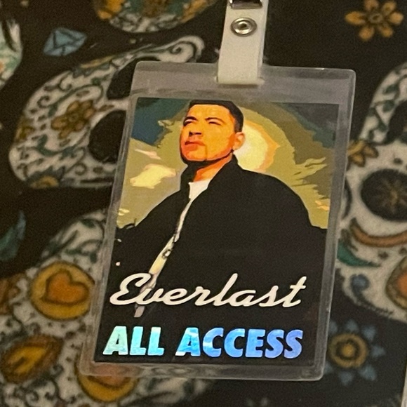 EVERLAST Autographed picture & All Access Pass‼️VERIFIED‼️PRISTINE CONDITION‼️ - Picture 3 of 8